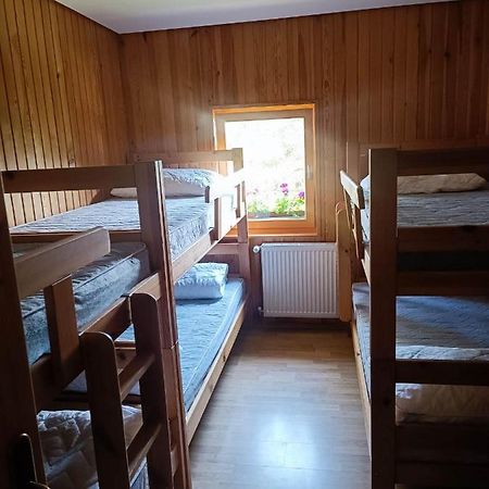 A Pousada Valvasorjev Dom Pod Stolom Zirovnica Exterior foto